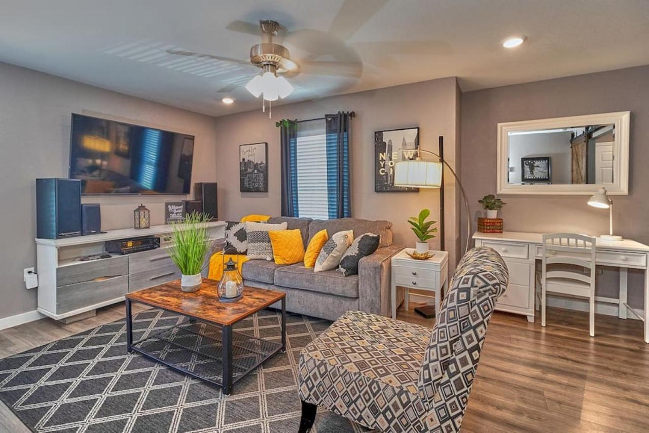 Cozy Haven Attached To Million Home - South Tampa Esterno foto