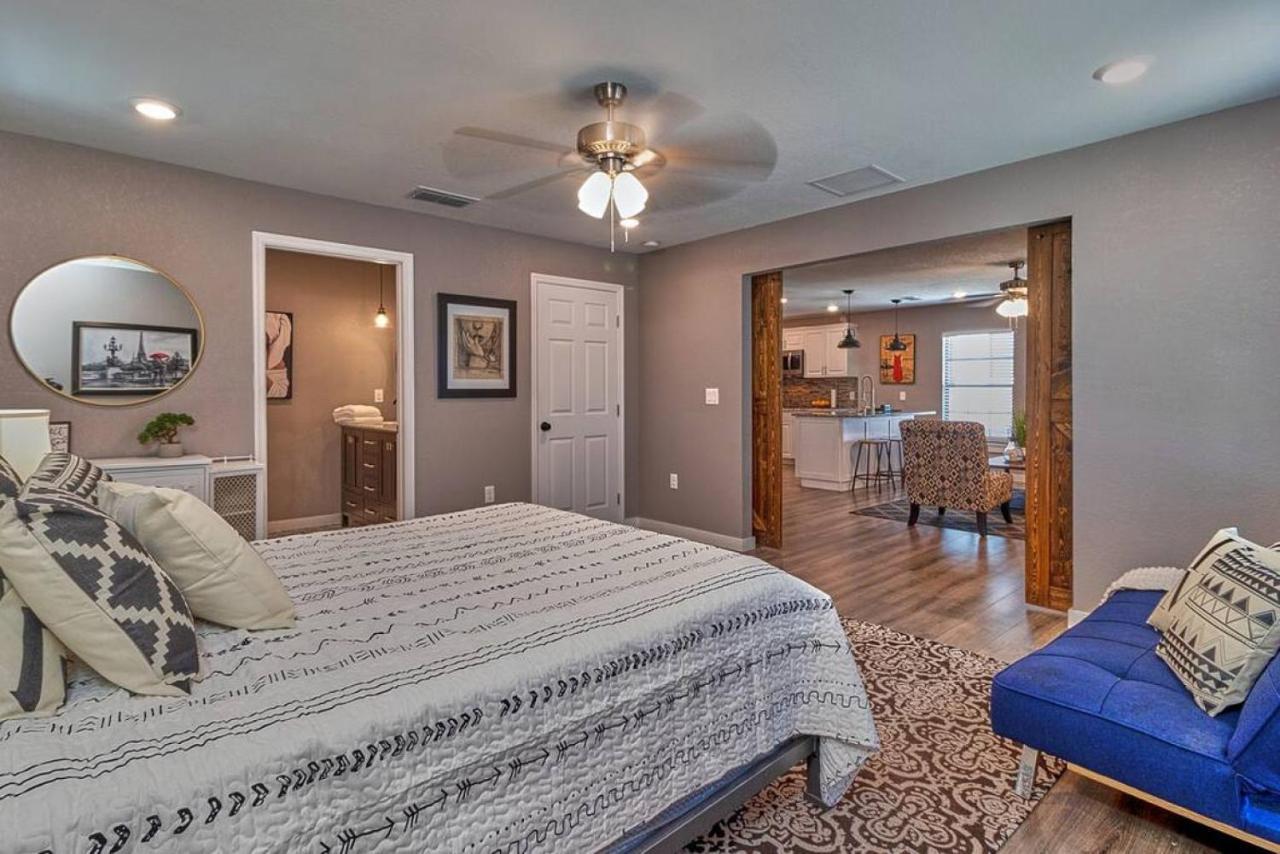 Cozy Haven Attached To Million Home - South Tampa Esterno foto
