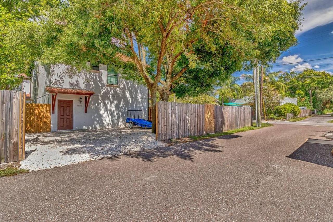 Cozy Haven Attached To Million Home - South Tampa Esterno foto